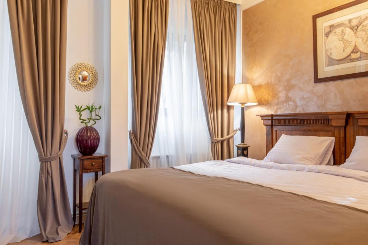 Clucerului Arc De Triomphe Hotell Bukarest Exteriör bild